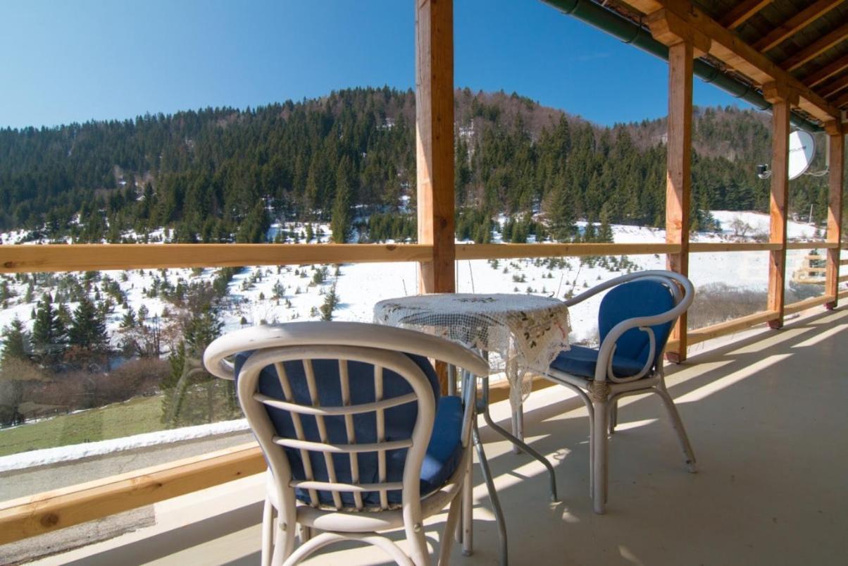 Apartmani Terase Konjska Reka Buitenkant foto