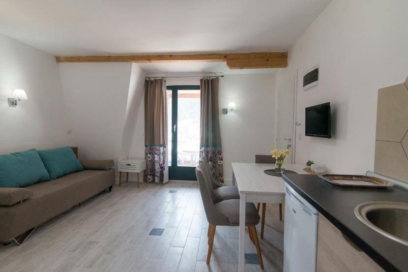 Apartmani Terase Konjska Reka Buitenkant foto