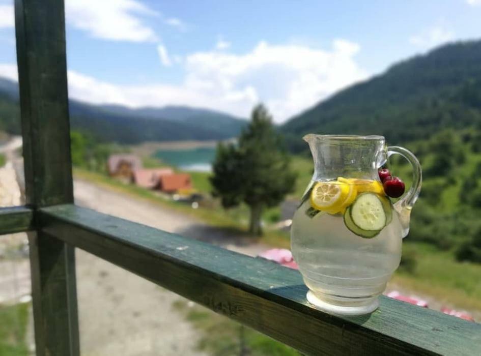 Apartmani Terase Konjska Reka Buitenkant foto